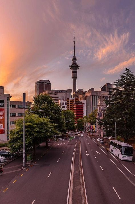 Aesthetic New Zealand Pictures, Auckland New Zealand Aesthetic, Auckland Aesthetic, New Zealand Cities, New Zealand Auckland, New Zealand Landscape, Couple Goals Teenagers Pictures, Auckland Nz, Auckland City