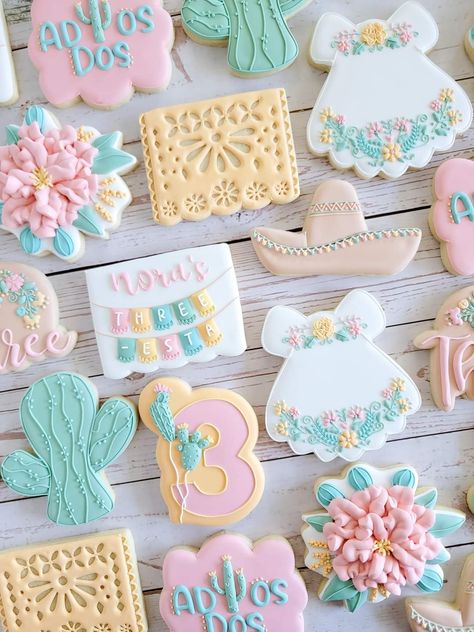 Cielito Lindo Baptism Theme Girl, Cielito Lindo Cookies, Fiesta Cookies, Baptism Themes, First Fiesta, Mexican Baby Shower, Cookie Decorations, Amazing Cookies, Royal Iced Cookies