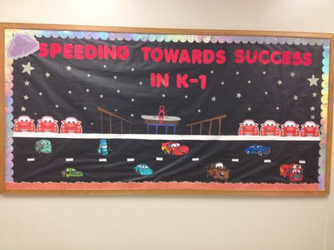 Cars themed bulletin board! Disney Cars Bulletin Board Ideas, Travel Classroom, Disney Cars Theme, Disney Themed Classroom, Ra Themes, Racing Theme, Ra Bulletins, Race Car Themes, Ra Bulletin Boards