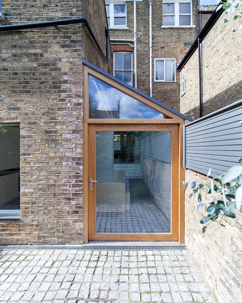 Side Extension Ideas, Lean To Extension, Small House Extensions, Side Return Extension, Garden Room Extensions, House Extension Plans, Side Extension, Kentish Town, Side Return