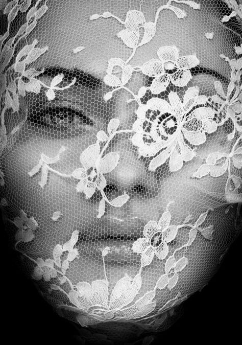 Lace..Photography...black and white Foto Tips, Bridal Fabric, Beauty Shots, Wedding Fabric, Black And White Portraits, Monoprint, Black White Photos, Foto Inspiration, White Photo