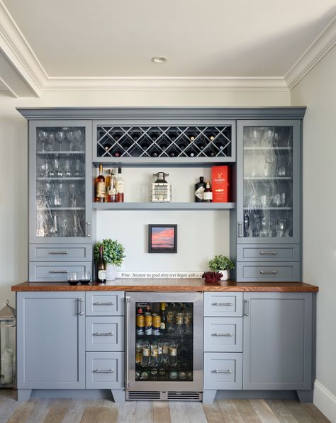 Built In Bar Dining Room, Sunlit Kitchen, Built In Bar Cabinet, Dry Bar Ideas, Dining Room Built Ins, Kitchen Wet Bar, Dining Room Built In, Home Bar Ideas, Home Wet Bar