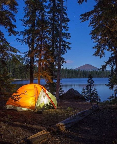 Tenda Camping, Best Tents For Camping, Camping Aesthetic, Camping Photography, Camping Places, Thru Hiking, Camping Locations, Camping Spots, Camping Supplies