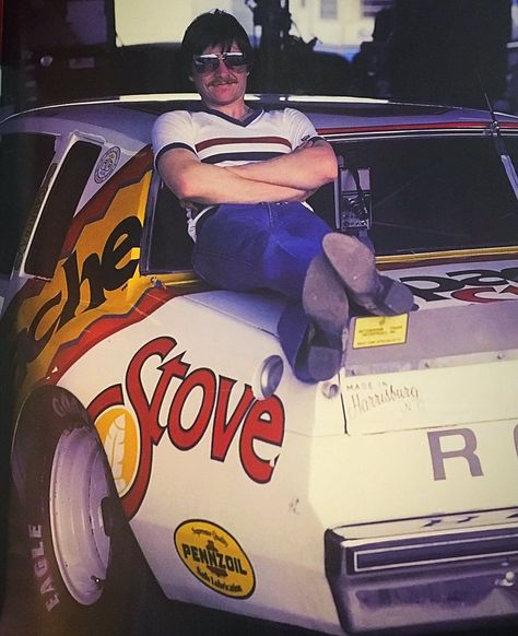 Mark Martin - 1982 Pocono Mark Martin Nascar, Mark Martin, Nascar Cars, G Photos, Racing Photos, Nascar Drivers, Nascar Racing, Stock Car, Drag Racing