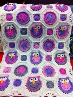 Crochet Owl Blanket Pattern, Owl Afghan, Crochet Owl Blanket, Owl Blanket, Granny Square Haken, Beau Crochet, Crochet Owls, Owl Crochet Patterns, Crocheted Blanket