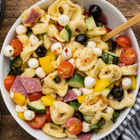 Mediterranean Tortellini, Tortellini Caprese Salad, Costco Copycat, Greek Tortellini Salad, Vegan Bacon Bits, Greek Pasta Salad Recipe, Pasta Salad With Tortellini, Chicken Tortellini, Tortellini Recipes