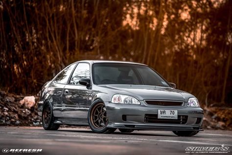 Honda Civic Sir, Civic Sir, Civic Jdm, Honda Civic 2002, Honda Civic Car, Crazy Cars, Nardo Grey, Civic Car, Slammed Cars