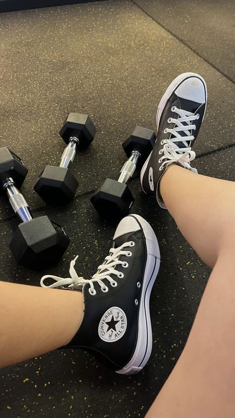 Gym shoes for women