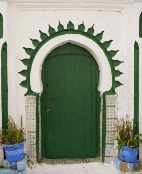 Ebonie & Martin Bohlin on Instagram: "Tangier ~" Tanger Morocco, Mexican Doors, Tangier Morocco, Interior Murals, Door Murals, Backyard Lighting, Tangier, Painted Doors, House Entrance