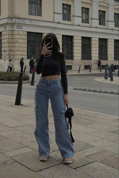 Sexy Outfit inspo College Outfit Ideas Casual, Ideas De Outfits Juveniles, Cargo Outfits Women, Wide Leg Outfit, Wide Leg Jeans Outfit, Outfits Con Jeans, Legs Outfit, Jeans Outfit Women, Cargo Pants Outfit