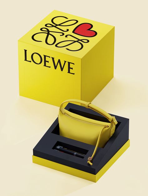 LOEWE 520 Packaging on Behance Birthday Gift Package Ideas, Creative Mailer Design, Loewe Packaging, Loewe Branding, Gwp Ideas, Cake Packaging Design, Perfume Box Packaging, Gift Box Packaging Design, Packing Box Design