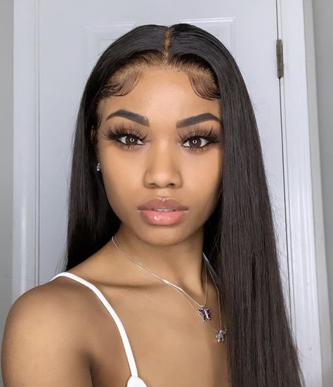 pinterest: @TRUUBEAUTYS💧 Black Hair With Brown Eyes, Light Skin Black Hair, Hair With Brown Eyes, Cleopatra Dues, Freshman Outfits, Brown Skin Girl, Girls Streetwear, Hair School