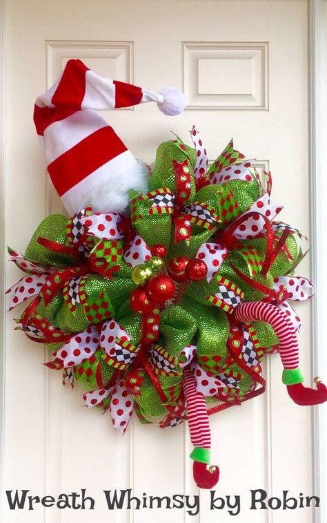 Metallic Ball, Couronne Diy, Dekoratívne Vence, Ribbon Streamers, Elf Wreath, Red Garland, Christmas Tress, Elf Legs, Door Hangings