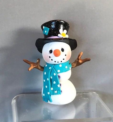 Polymer Clay Figurines, Andy Rooney, Candy Buckets, Clay Christmas Decorations, Snowman Cake, Teal Scarf, Clay Figurines, Snowman Christmas Decorations, Clay Christmas