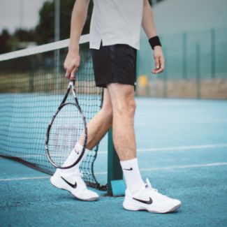 Mens Tennis Aesthetic, Tennis Men Photoshoot, Tennis Photography Men, Tennis Men Aesthetic, Tennis Aesthetic Men, Tennis Photoshoot Ideas Men, Mens Tennis Outfit, Tennis Men, Tennis Court Photoshoot Men