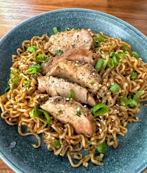 Pork and Ramen Noodles - The Tipsy Housewife Ramen With Pork Tenderloin, Ramen Noodle Skillet, Tipsy Housewife Recipes, Ramen Dinner Recipes, Fall Recipes Sides, Easy Pork Tenderloin Recipes, Ramen Dinner, Baked Bbq Ribs, Easy Pork Tenderloin