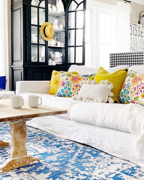 White Sofa With Colorful Pillows, White Couch With Colorful Pillows, White Couch Colorful Pillows, White Couch Colorful Living Room, Colorful Pillows On Couch, Family Room Pillows, Colourful Lounge, Summer Room Decor, Boston Apartment