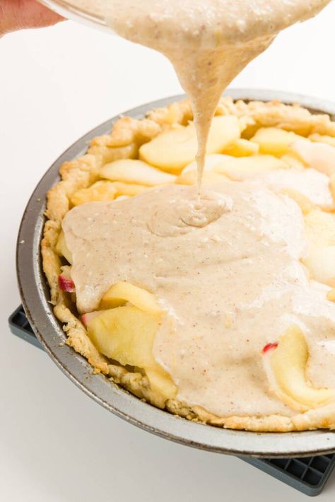 Custard Pie Recipe Easy, Apple Custard Pie, Apple Crumb Pie, Cupcake Project, Apple Custard, Custard Pie Recipe, Pie Shop, Custard Cake, Custard Filling