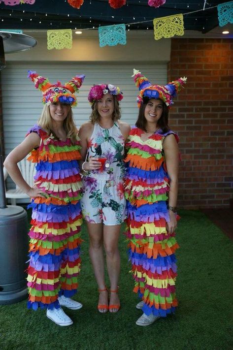 21 Funny Halloween Costumes For Women - Party & Beyond! Diy Pinata Costume, Piñata Costume, Pinata Halloween Costume, Pinata Costume, Funny Halloween Costumes For Women, Halloween Pinata, Clever Halloween, Halloween Costumes For Women, Diy Pinata