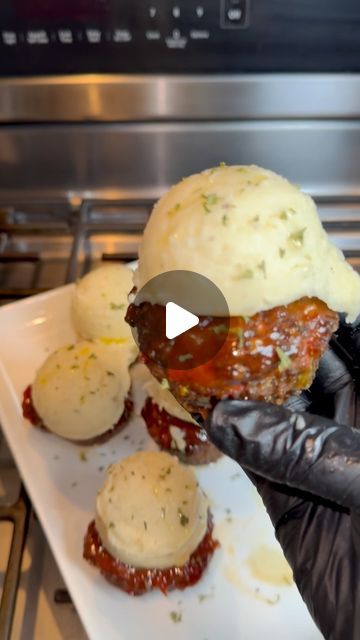 Shay, MBA🎓 on Instagram: "Meatloaf Muffins with Mash Potato Frosting 😋
-
-
-
-
-
-
-
-
-
-
-
-
-
#meatloaf #beef #foodie #explore #explorepage #blackfoodie #mashpotatoes #muffins #meatlover #recipes #cooking #cookingvideos #dinner #dinnerideas #food #foodporn #reels #instagood #instadaily #instafood #trending #viralvideos #viralaudio #blackfoodiefinder #blackfoodbloggers #homecooking #easyrecipes" Mash Potato, Meatloaf Muffins, Food Display, Meat Lovers, Party Foods, Cooking Videos, May 22, Meatloaf, Family Dinner