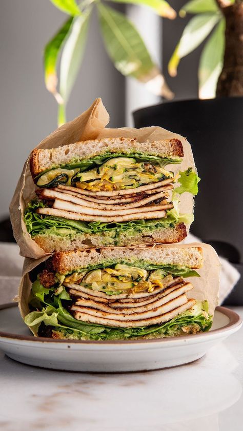 🥪How I like to make my veggie sandwiches aka Marinated Tofu Zucchini Sandwich. Packed with protein and what I would serve in my make… | Instagram Zucchini Sandwich, Tofu Zucchini, Wfpb Meals, Fun Sandwiches, Dorm Recipes, Veggie Lunch, Veggie Sandwiches, Sauteed Squash, Avocado Juice