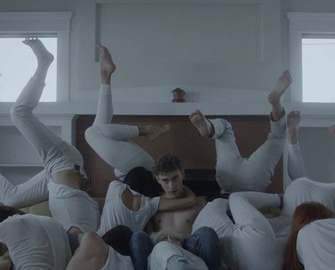 Falling Its A Sin, King Video, The Falling 2014, How To Disappear, Olly Alexander, Dance Pop, King A, Pop Dance, Metropolis