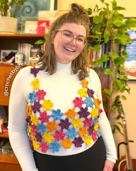 More amazing testers! My Daisy chain top pattern is now live 🌼 Thank you so much to everyone involved 💗 ⭐️ Testers featured ⭐️ @jodie.worton @roby_stylings @jen.oreillyy @crochetbybrea @bloombymael @yellow.makes @nightmoon.studio @sa.crochet_ @sunr.ayes @mebhmusic Realm Designs, Sweater Vests, Chain Top, Daisy Chain, Top Pattern, Crochet Ideas, Sweater Vest, Crochet Clothes, Thank You So Much