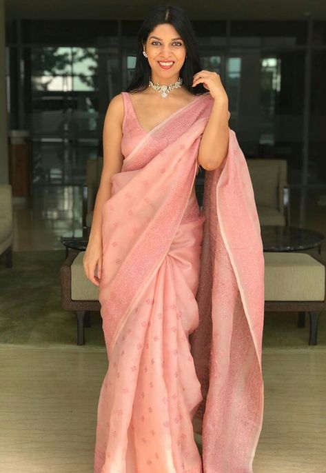 Peach Colour Saree, Peach Color Saree, Peach Saree, Simple Sarees, Dress Indian, Copper Rose, Belated Birthday, Party Wear Indian Dresses, Elegant Saree