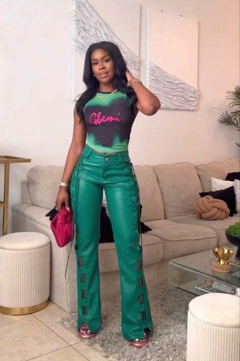 Senior Brunch, Beyoncé Concert, Green Outfits For Women, Outfit Black Women, Girls Attire, Gala Outfit, Miami Life, Clubbing Outfits, Effortlessly Chic Outfits