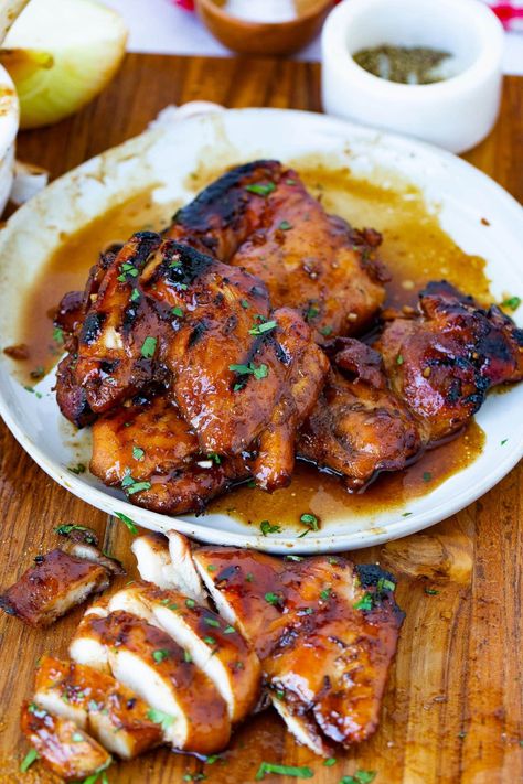 Want a flavorful and juicy piece of smoked chicken? Try these perfect, marinated Traeger smoked chicken thighs. #chicken thighs #smoked #marinated #Traeger #recipe Marinated Smoked Chicken, Smoked Boneless Chicken Thighs, Traeger Smoked Chicken, Traeger Smoked Turkey, Turkey Thigh Recipes, Smoked Chicken Thighs, Turkey Thighs, Franklin Bbq, Thighs Chicken