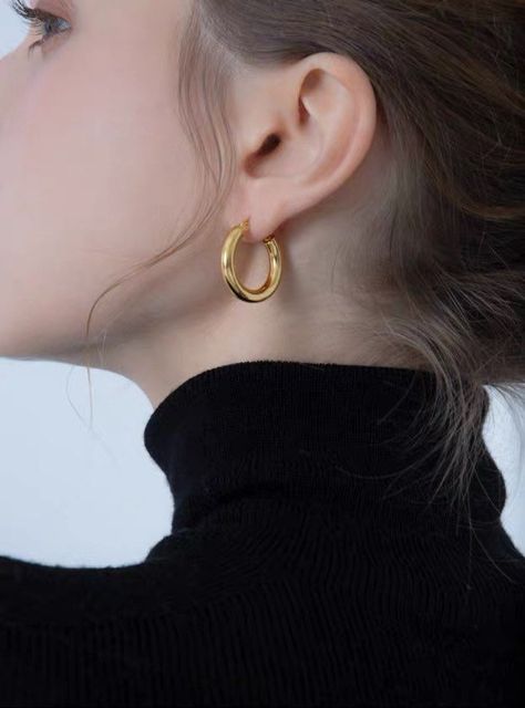 Gold Hoop Earrings Outfit, Hoop Earring Outfit, Spike Hoop Earrings, Earrings Outfit, Tube Hoop Earrings, Earrings Gold Hoop, Punk Earrings, Medium Hoop Earrings, Hoop Earrings Silver