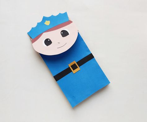 Police Puppet Craft, Policeman Craft, Puppet Crafts For Kids, Police Officer Crafts, Fireman Crafts, Community Heroes, Make A Puppet, Letter P Crafts, How To Make A Paper Bag