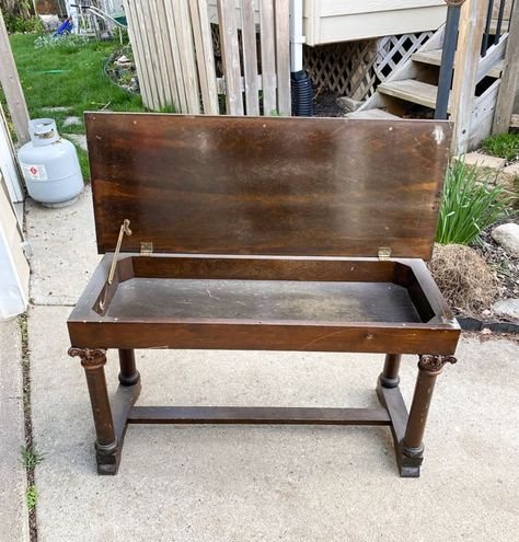 Pretty In Pink Bench Makeover - My Creative Days Old Piano Bench Repurpose, Piano Bench Makeover Ideas, Piano Bench Makeover, Wooden Stools Diy, Bench Makeover, Pink Bench, Painted Pianos, Old Piano, Diy Stool