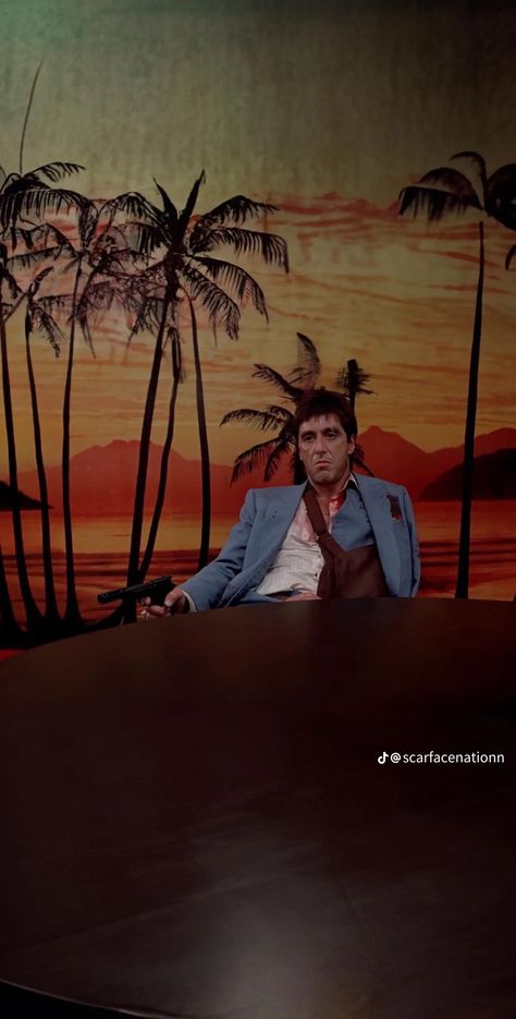 Wallpaper Iphone Scarface, Tony Montana Pfp, Tony Montana Aesthetic, Movie Phone Wallpaper, Tony Montana Wallpaper, Scarface Wallpaper Iphone, The World Is Yours Wallpaper, Scarface Wallpaper Aesthetic, Montana Wallpaper