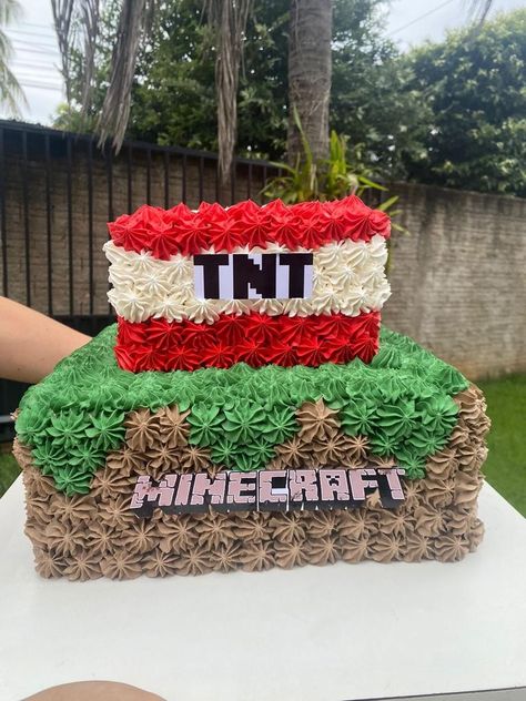 Minecraft Cake Grass Block, Minecraft Tnt Cake Ideas, Minecraft Cake Square, Minecraft Enderman Cake, Minecraft Cake Ideas Easy, Minecraft Cookie Cake, Minecraft Cupcake Cake, Minecraft Birthday Party Cake, Minecraft Theme Cake