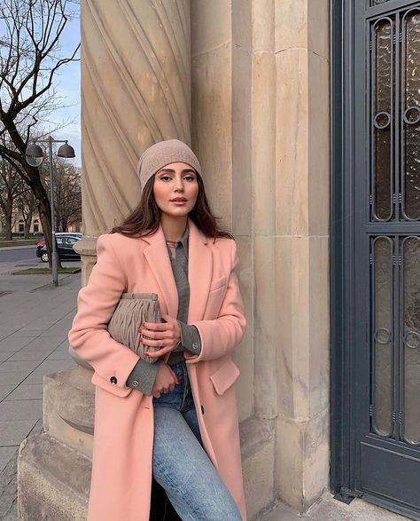 Ayda Hadi, Style Casual Chic, Coat Outfit, Pink Coat, Oversized Coat, Coat Outfits, Zara Jackets, Personal Shopper, Winter Fashion Outfits