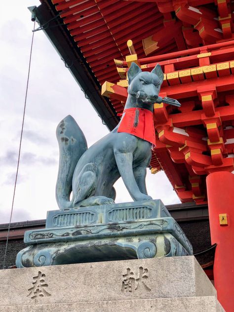 Kitsune Oc, Fox Background, Asian Dogs, Tori Gate, Japanese Fox, Japanese Shrine, Torii Gate, Fox Spirit, Stone Statues