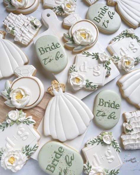 Ring Cupcakes, Engagement Party Cookies, Bride Cookies, Floral Cookies, Wedding Dress Cookies, Cookies Decoration, Wedding Shower Cookies, Green Gold Weddings, Green Bridal Showers