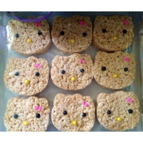 Hello Kitty Rice Krispie Treats, Hello Kitty Party Snacks, Hello Kitty Treat Table, Hello Kitty Rice Crispy Treats, Hello Kitty Food Ideas, Hello Kitty Treats, Birthday Appetizers, Sanrio Birthday, Hello Kitty Baby Shower