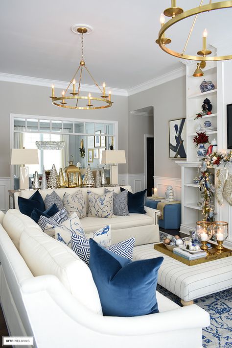 Christmas living room with white sofas and beautiful blue chinoiserie pillows. Blue And White Southern Living Room, Chinoiserie Chic Living Room, Chinoiserie Living Room, Waiting Room Decor, White Sofa Living Room, Chinoiserie Room, Chinoiserie Pillows, 2023 Vibes, Blue And White Living Room