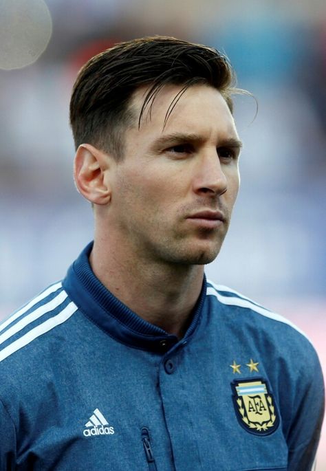 Lionel Messi La Albiceleste Cop America Messi Hairstyle 2015, Leo Messi Hairstyle, Messi 2015 Haircut, Messi Haircut, Lionel Messi Haircut, Messi Hairstyle, Athletic Posters, Messi 2015, Football Hairstyles