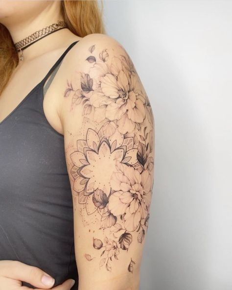 Fine Line Mandala Tattoo, Gardenia Tattoo, Mandala Arm Tattoos, Owl Tat, Pet Tattoos, Shoulder Tats, Wrist Tattoo Ideas, Hip Thigh Tattoos, Butterfly Tattoos For Women