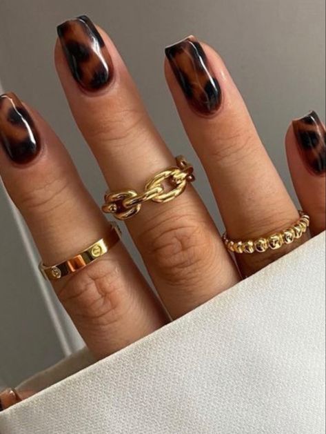 Kutek Disney, Brown Nails Design, Wine Nails, Maroon Nails, September Nails, Fall Gel Nails, Smink Inspiration, Pointed Nails, Classy Acrylic Nails