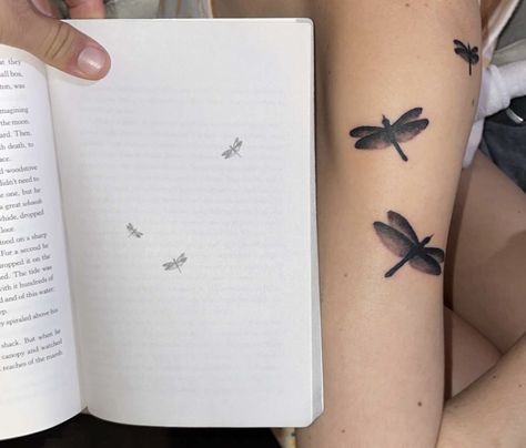 Where The Crawdads Sing Tattoo, Crawdads Sing Aesthetic, Where The Crawdads Sing Illustration, Where The Crawdads Sing, Books Like Where The Crawdads Sing, Tatting, Tattoos