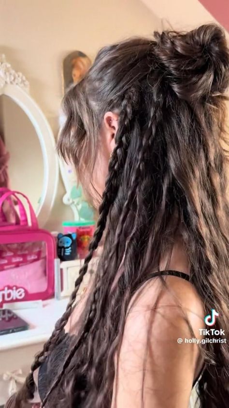 Hippie Hair, Hairdos For Curly Hair, Peinados Fáciles Para Cabello Corto, Hair Tutorials Easy, Hair Stylies, Hair Up Styles, Hairdo For Long Hair, Hair Stylist Life, Short Hair Styles Easy