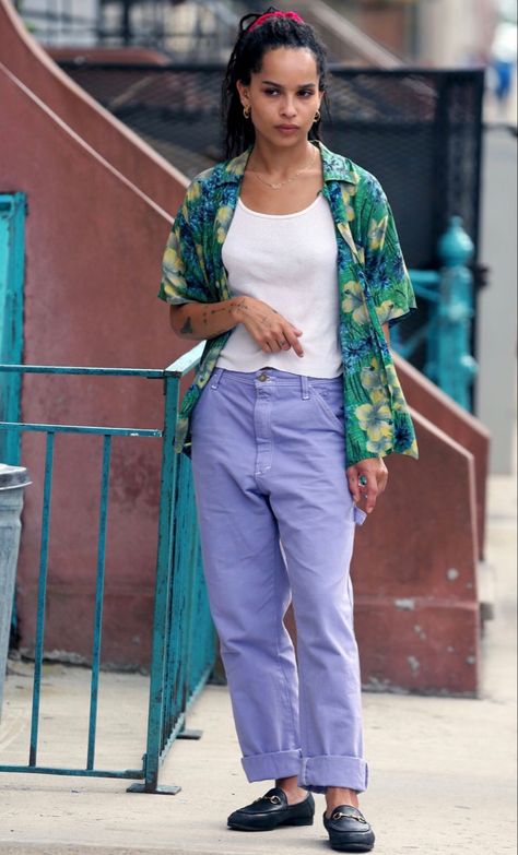 Zoë Kravitz as Rob in High Fidelity • Vintage Stan Ray - Purple relaxed fit trousers Rob Zoe Kravitz, Rob Outfit High Fidelity, Rob Brooks High Fidelity Outfits, Robin High Fidelity Outfits, High Fedility Zoe Outfits, Rob High Fidelity Style, Rob High Fidelity Outfits, High Fidelity Style, Rob Brooks Outfits