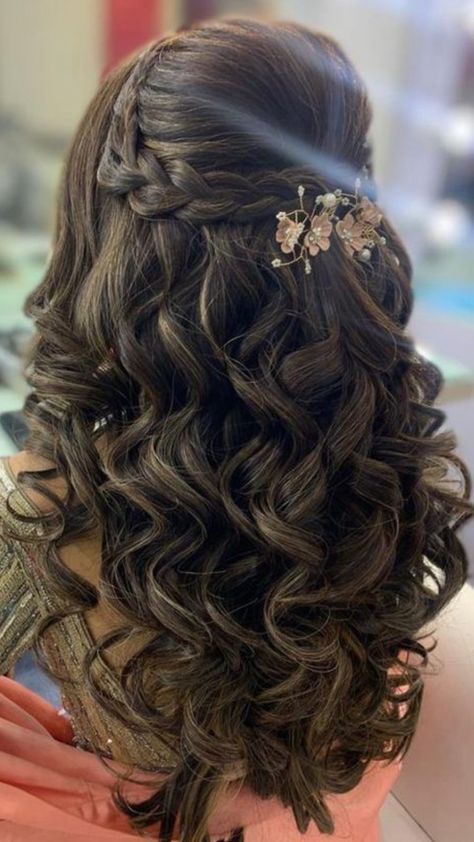 Wavy Wedding Hairstyles, Two Long Braids, Hairstyles With Curled Hair, Butterfly Braids, Butterfly Hairstyle, Butterfly Braid, Hair Style On Saree, Wavy Wedding Hair, Easy Hairstyles For Thick Hair