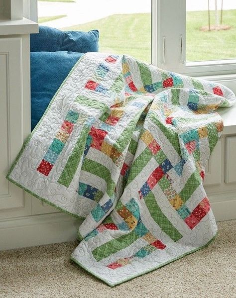 This Rail Fence Quilt is a Breath of Fresh Air - Quilting Digest Fence Quilt Pattern, Kid Quilts Patterns, Rail Fence Quilt, Charity Quilts, Kids Quilts, Jelly Roll Quilt Patterns, Quilt Pattern Download, Quick Quilt, Quilting Videos