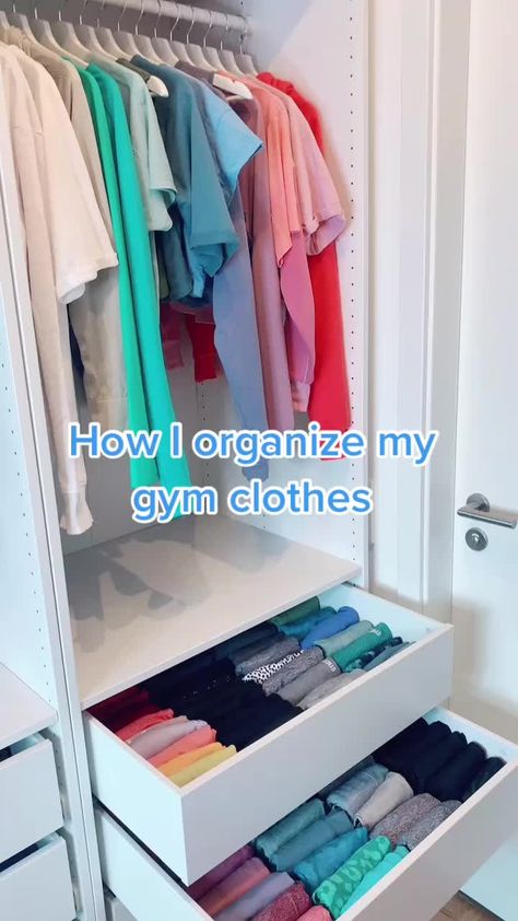 How To Store Gym Clothes, Storing Gym Clothes, Sports Bras Organization, Organizing Sports Bras, Gym Clothes Storage Ideas, Gym Closet Ideas, Work Out Clothes Organization, Active Wear Closet Organization, Workout Clothing Organization