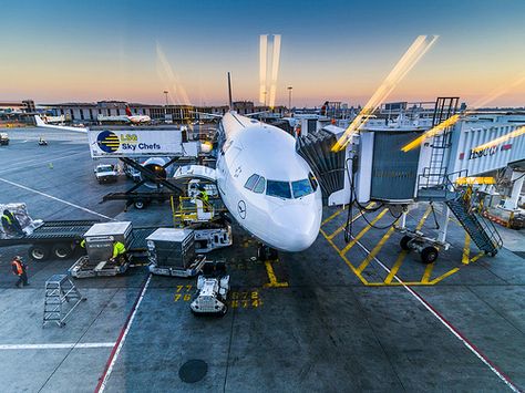 Airbus A330-300 at JFK International Airport Most Beautiful Airport, Jfk International Airport, Airport Operations, Daxing International Airport, Airplane Photos, Management Consulting, Luxury Jets, Flying Machine, Aviation Technology